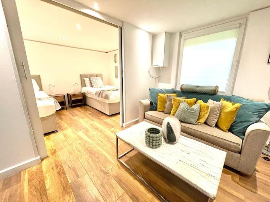 Historical Building / Cozy Basement Apt / Central كامبريدج المظهر الخارجي الصورة